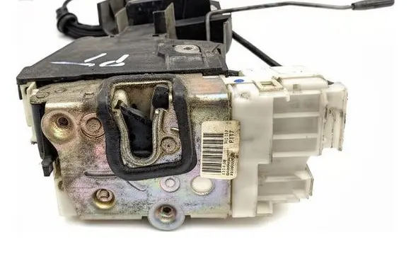 Mercedes-Benz B W245 Rear door lock 1697302235