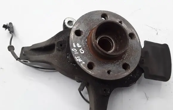 Renault Latitude (L70) Front wheel hub 400140006R