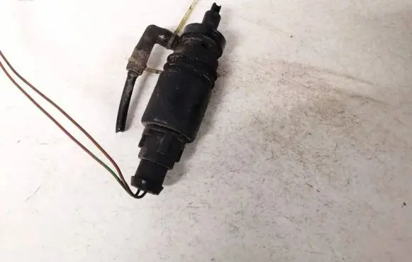 Audi 80 90 S2 B4 Windscreen/windshield washer pump