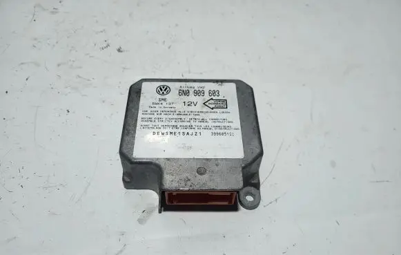 Volkswagen Golf IV Airbag control unit/module 6N0909603 39960512 5WK4137
