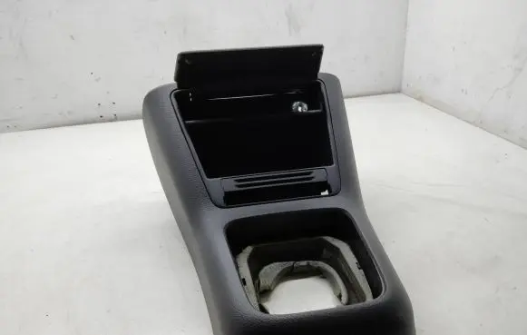 Volkswagen Tiguan Dashboard center trim panel 5N2863476A