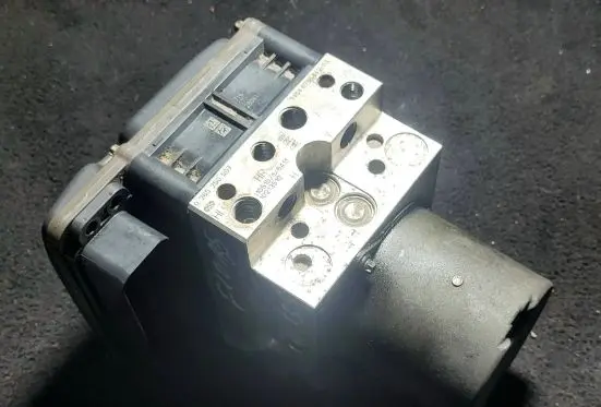 BMW 5 F10 F11 ABS Pump 6851374 6851376