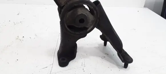 Toyota Corolla E120 E130 Engine mount bracket