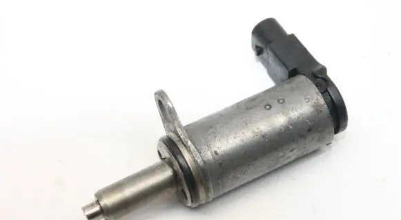 Audi A4 S4 B8 8K Turbo solenoid valve 06H103697B