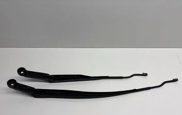 Toyota Prius+ (ZVW40) Windshield/front glass wiper blade 