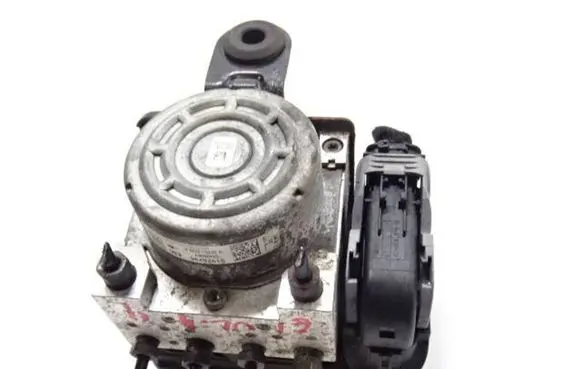 Alfa Romeo Giulietta ABS Pump 51920296 10022002204