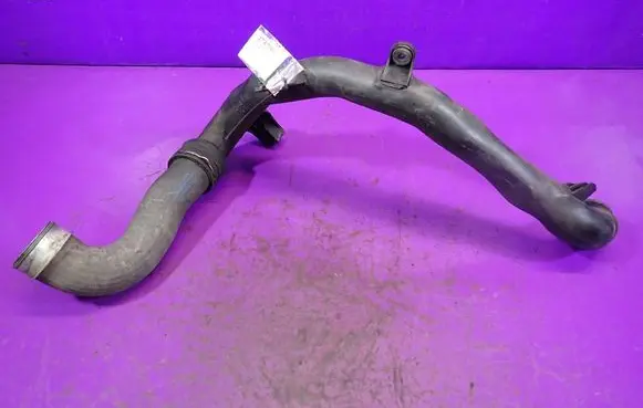 Intercooler hose/pipe