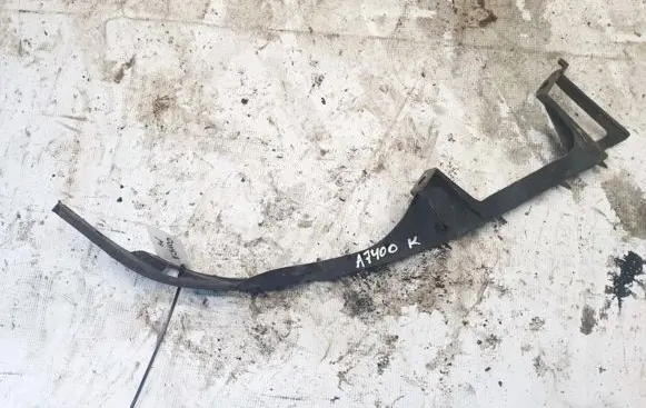 Mazda 6 Headlight/headlamp mounting bracket