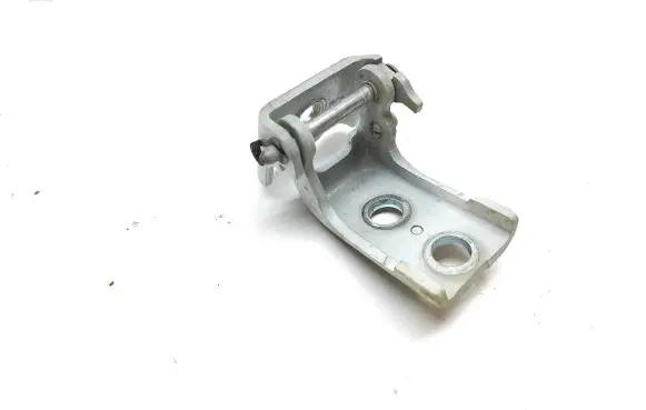 Citroen DS5 Front door lower hinge 
