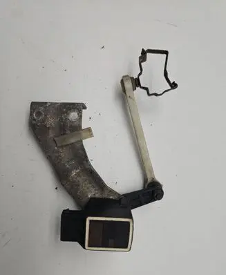 Audi A8 S8 D2 4D Headlight/headlamp level sensor 4B0907503A