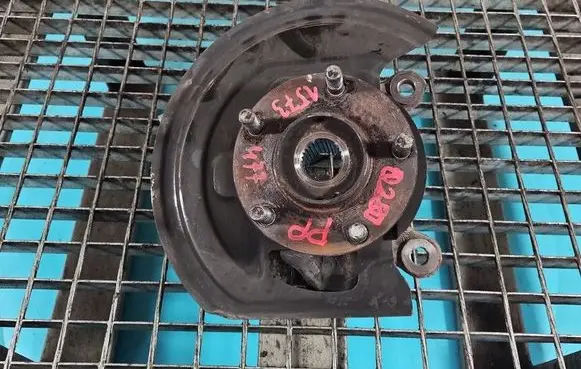 Nissan Juke I F15 Front wheel hub spindle knuckle IMPRK1573477