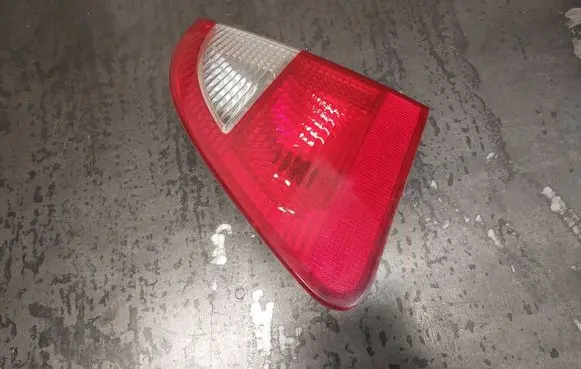 Ford Galaxy Tailgate rear/tail lights 7M5945094B