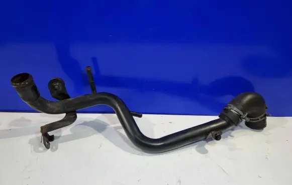 Audi A6 S6 C5 4B Engine coolant pipe/hose 038121071R
