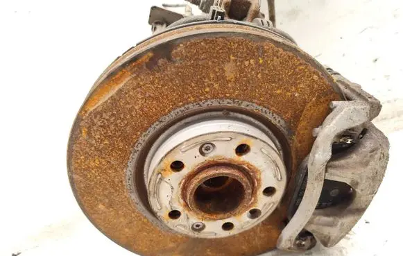 Opel Combo E Front wheel hub spindle knuckle 