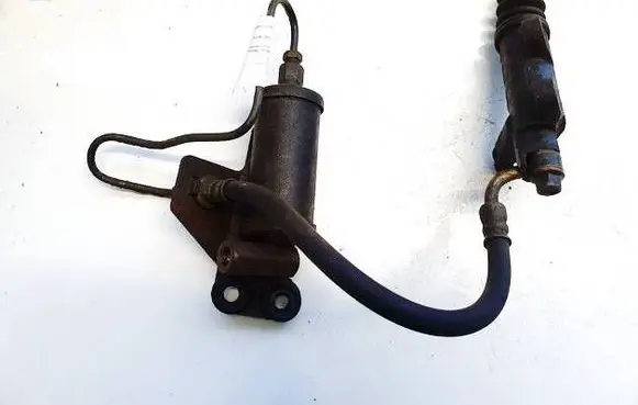 Hyundai Santa Fe Clutch master cylinder 