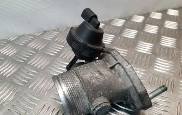 Audi A4 S4 B6 8E 8H Throttle valve 8E0145950C