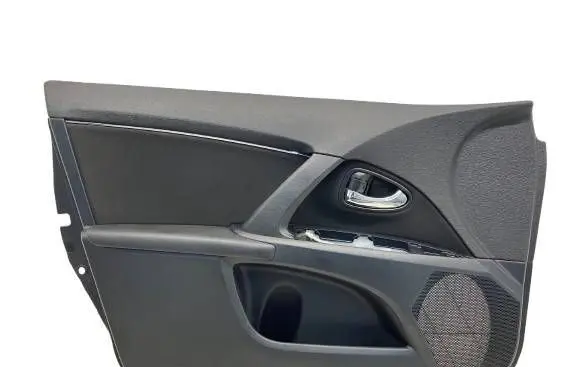 Toyota Avensis T270 Front door card panel trim