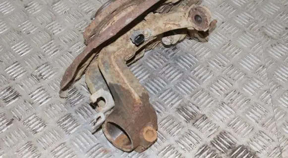 Volkswagen Tiguan Front wheel hub