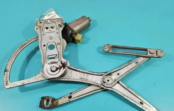 Mercedes-Benz E W210 Front door window regulator with motor 0130821708 IMPRK1388744