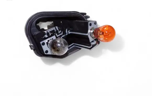 Citroen C5 Tail light bulb cover holder
