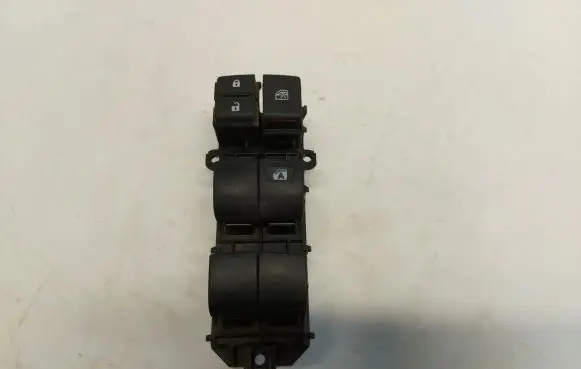 Toyota Hilux (AN120, AN130) Quarter vent window switch 84820-0D590