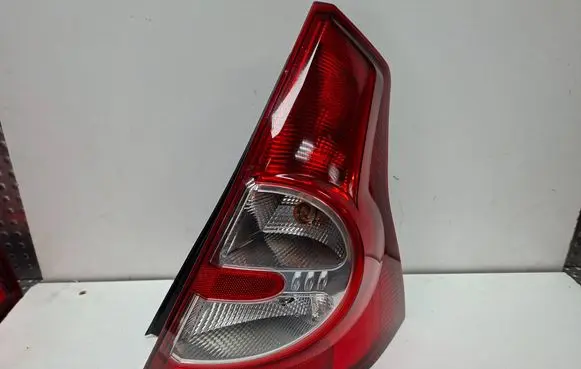 Renault Sandero I Rear/tail lights S27639615 8200734824