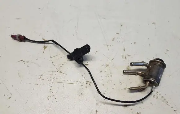 Audi Q3 F3 AdBlue injector 0444025149