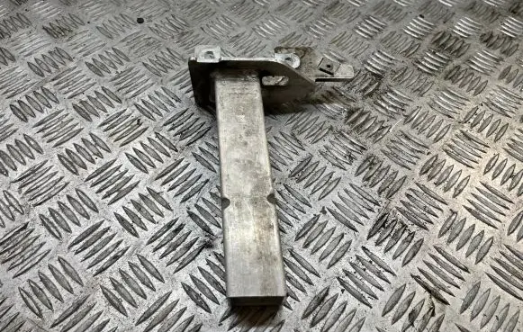 Audi A7 S7 4K8 Side radiator support slam panel 4k0802073