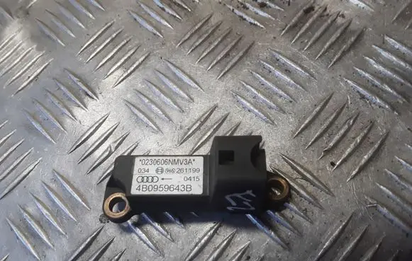 Audi A6 S6 C5 4B Airbag deployment crash/impact sensor 4B0959643B