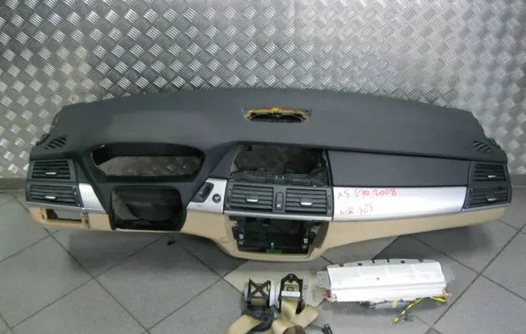 BMW X5 E70 Dashboard