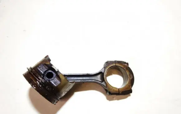 Renault Scenic I Piston with connecting rod
