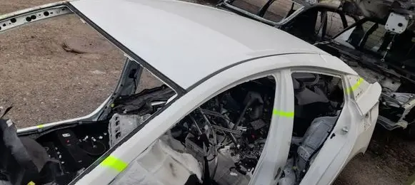 Toyota Prius (XW50) Roof 