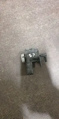 Audi Q7 4L Turbo solenoid valve 1K0906283A