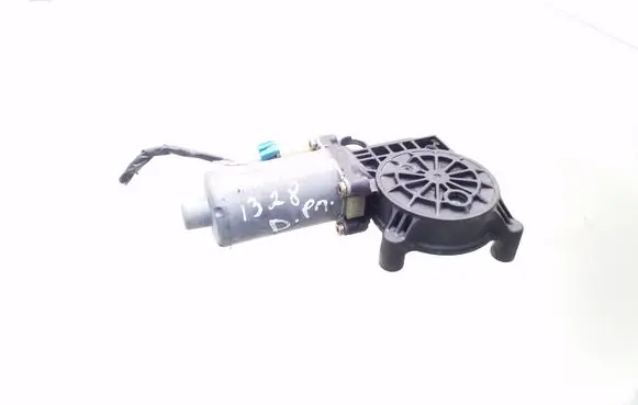 Mercedes-Benz ML W163 Front door window regulator motor 990408100