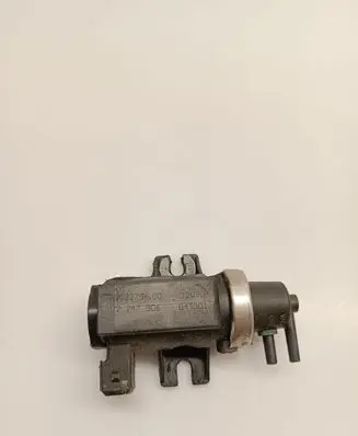 BMW X3 E83 Turbo solenoid valve 72279600 2247906