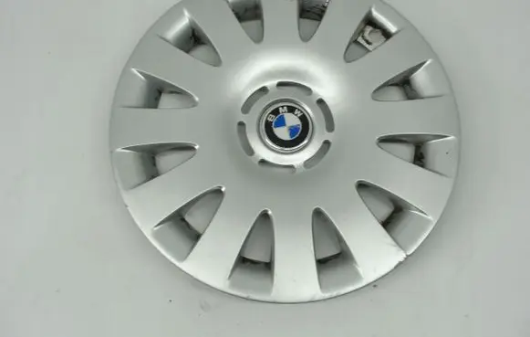 BMW 3 E90 E91 R16 wheel hub/cap/trim 