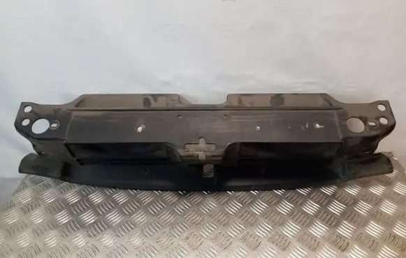 Hyundai Santa Fe Radiator trim 8641026910