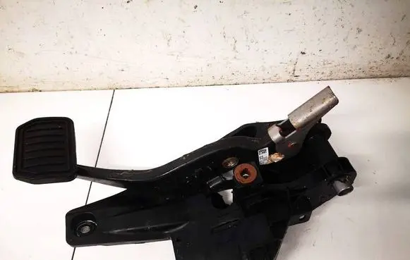 Tesla Model 3 Brake pedal 104469200D