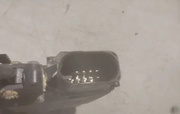 Audi A4 S4 B6 8E 8H Front door lock 4B1837015G