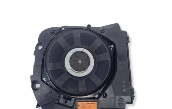 BMW 6 F06 Gran coupe Subwoofer speaker 9169688 61928910 48001102