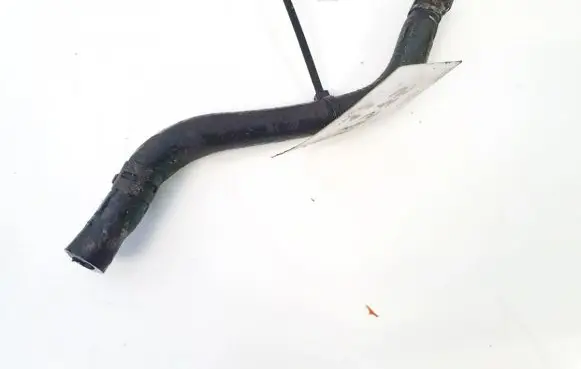 Volkswagen PASSAT B5.5 Engine coolant pipe/hose