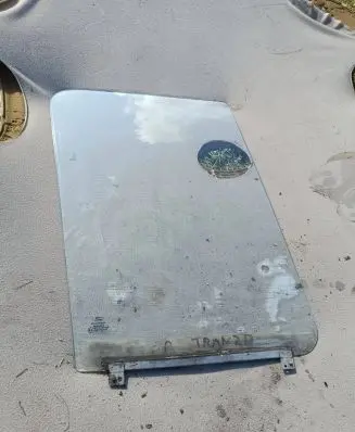 Ford Transit Front door window glass four-door 43R007023 DOT36A52M128