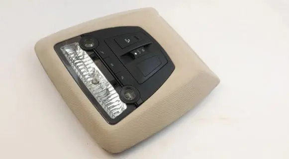 BMW 7 F01 F02 F03 F04 Front seat light 69175261 1307811360