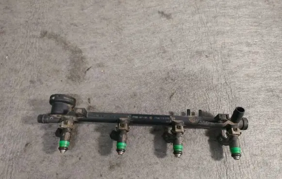 Renault Laguna II Fuel main line pipe 7700112777 7700107405