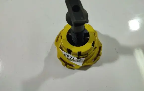 Peugeot 207 Spare wheel bolt 
