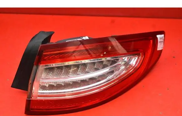 Ford Mondeo MK I Rear/tail lights DS7313404FH