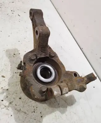 Hyundai Santa Fe Front wheel hub spindle knuckle