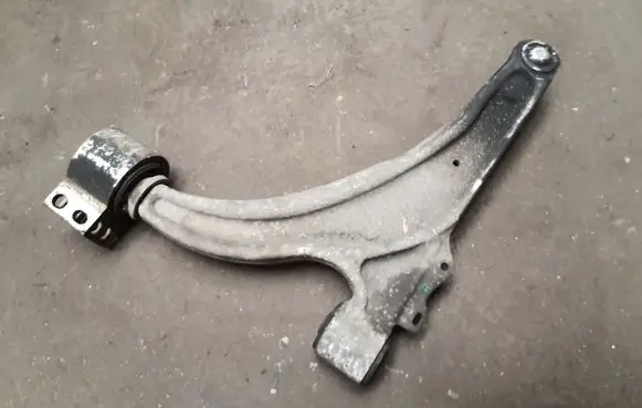 Chevrolet Cruze Front lower control arm/wishbone