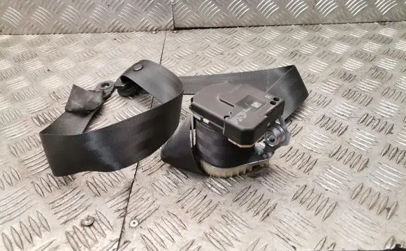 Ford Focus Front seatbelt 4m51a61294da
