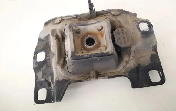 Volvo S40 Engine mount bracket 3m517m121 3m51-7m121